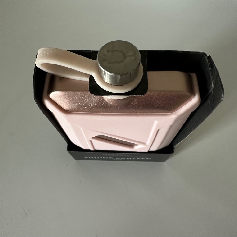 Brumate Glitter Rose Gold Liquor Canteen Retired and Hard to Find - Picture 5 of 5